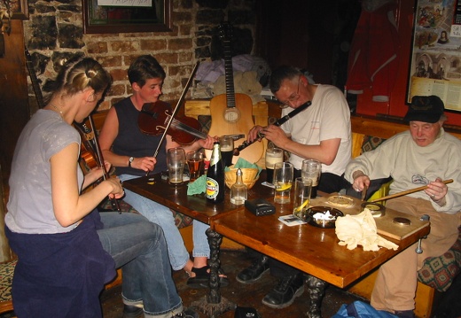 Les musiciens au Dolan's